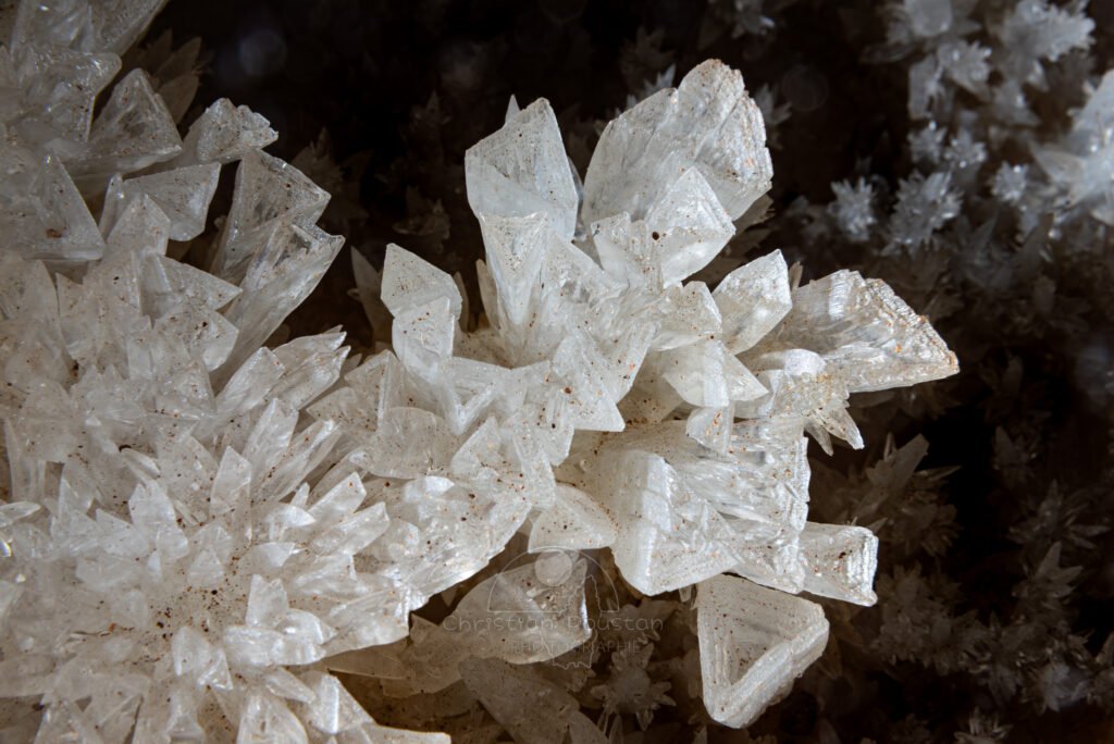 Cristaux de calcite (Spéléo Ardèche)