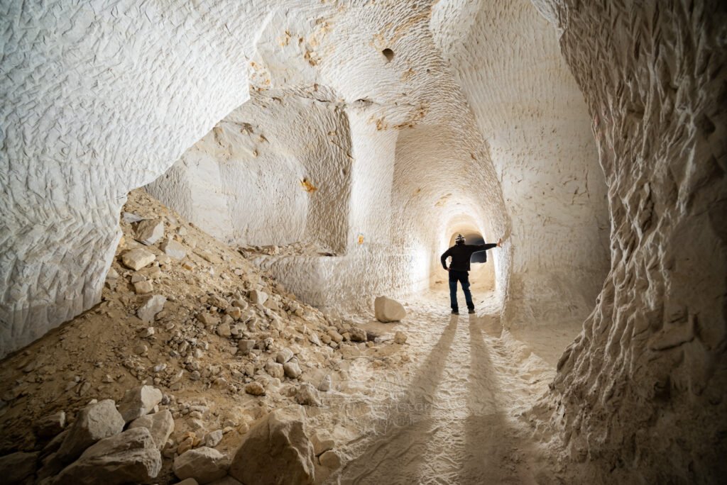 (Carrière de sable blanc, Piolenc, Vaucluse)