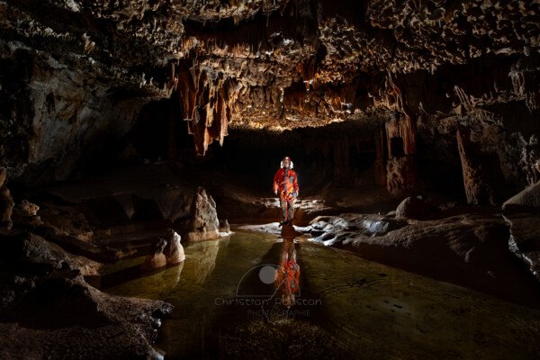 La salle du lapiaz de voûte (Spéléo, Grotte du Ranc Chabrier, Gard)